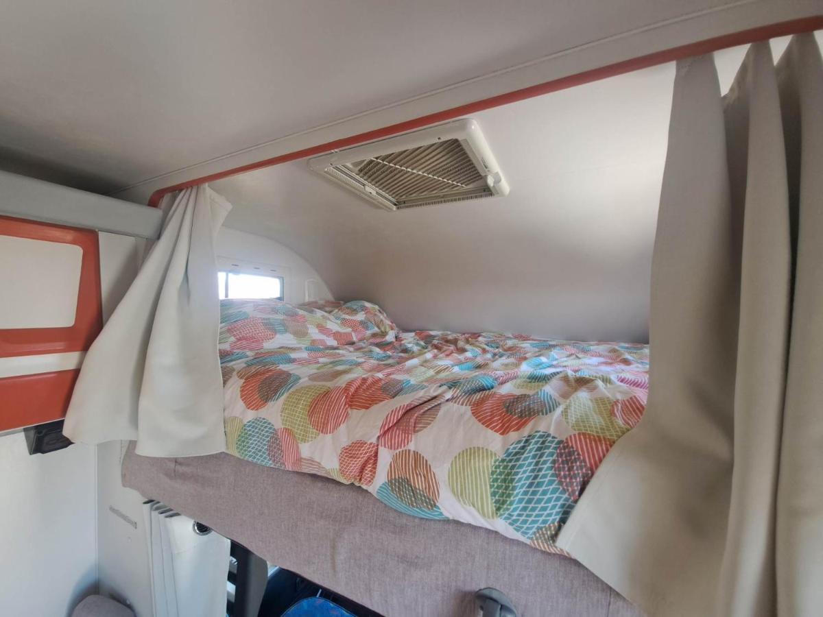 Hotel Camping Car A 3 Minutes Du Parc Pairi Daiza Brugelette Exteriér fotografie
