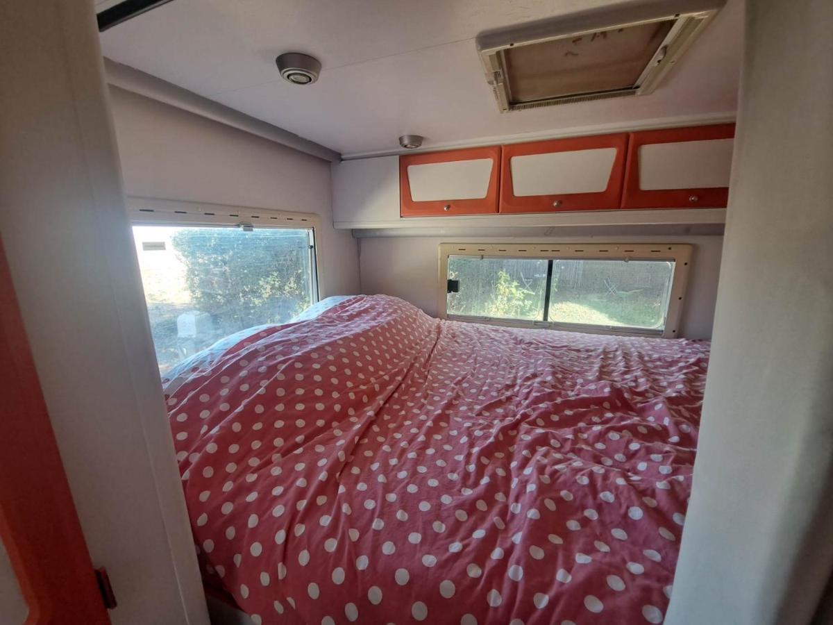 Hotel Camping Car A 3 Minutes Du Parc Pairi Daiza Brugelette Exteriér fotografie